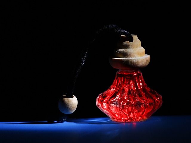Van essentie tot essence: een reis door de fascinerende wereld van parfum